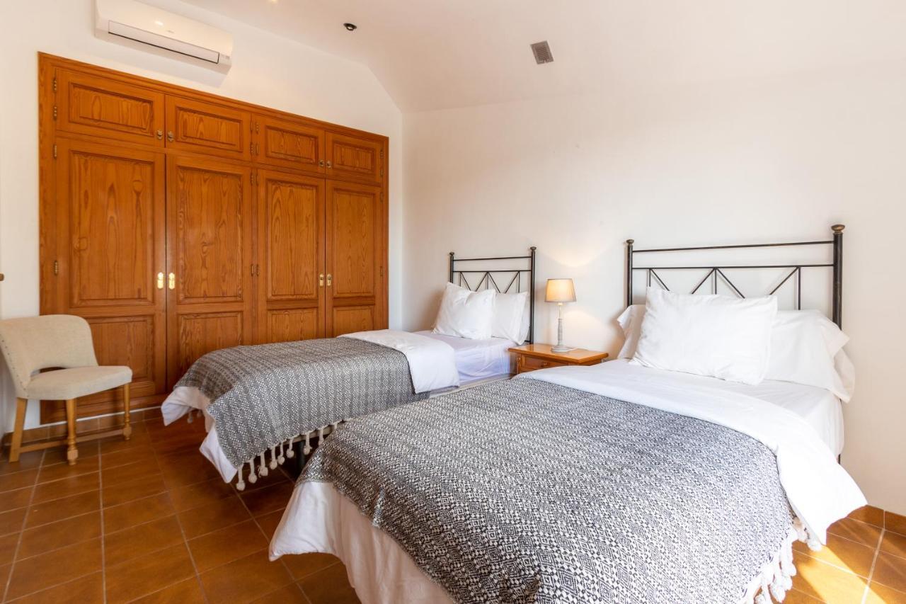 Can Avinent, Finca Rustica Con Piscina Villa
